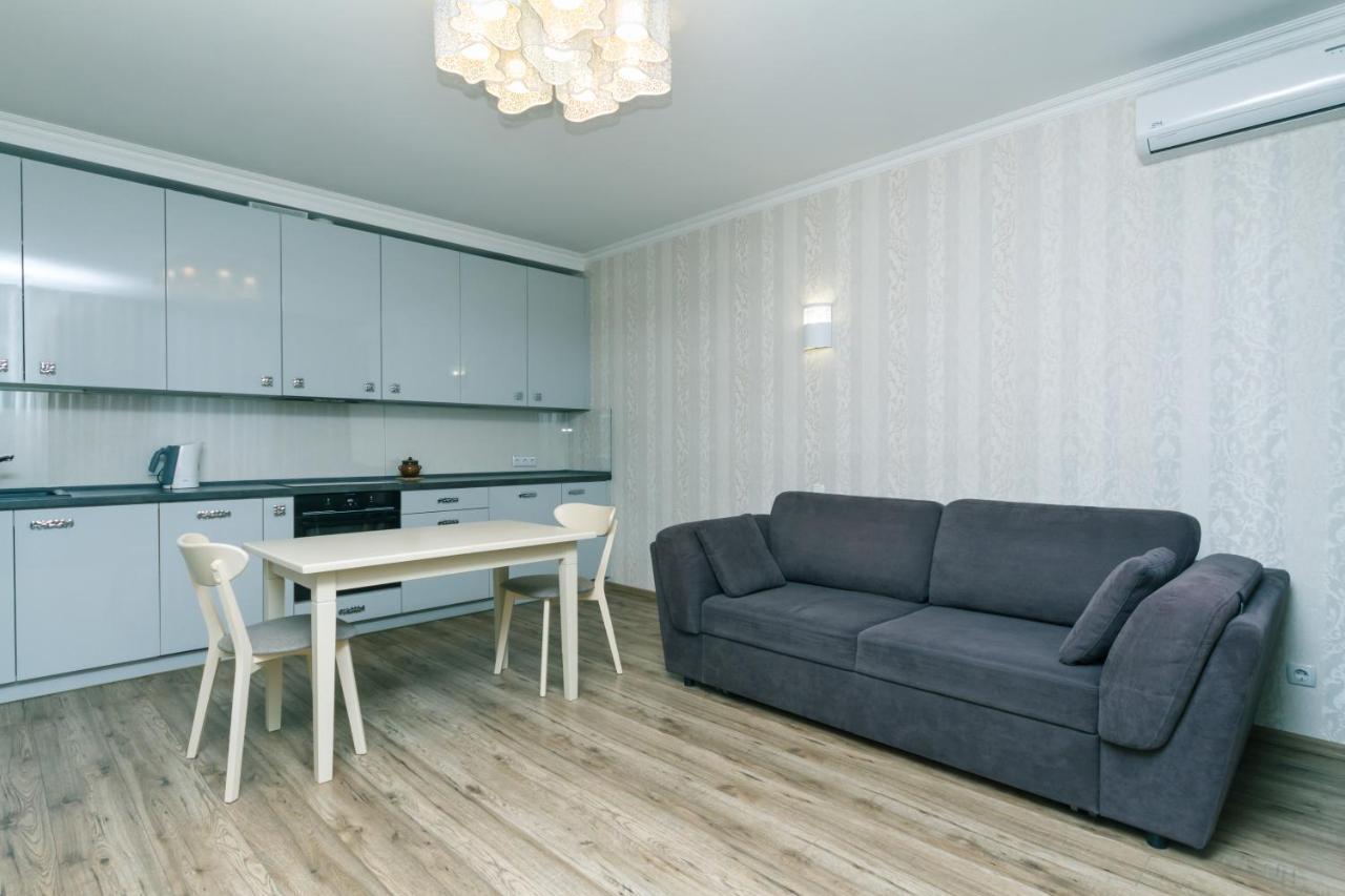 Лучшая Квартира В Броварах Brovary Exteriör bild